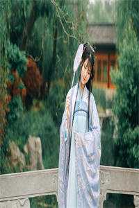 薄总虐错了，夫人才是白月光什么小说