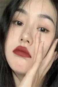 重回资助前一天主角