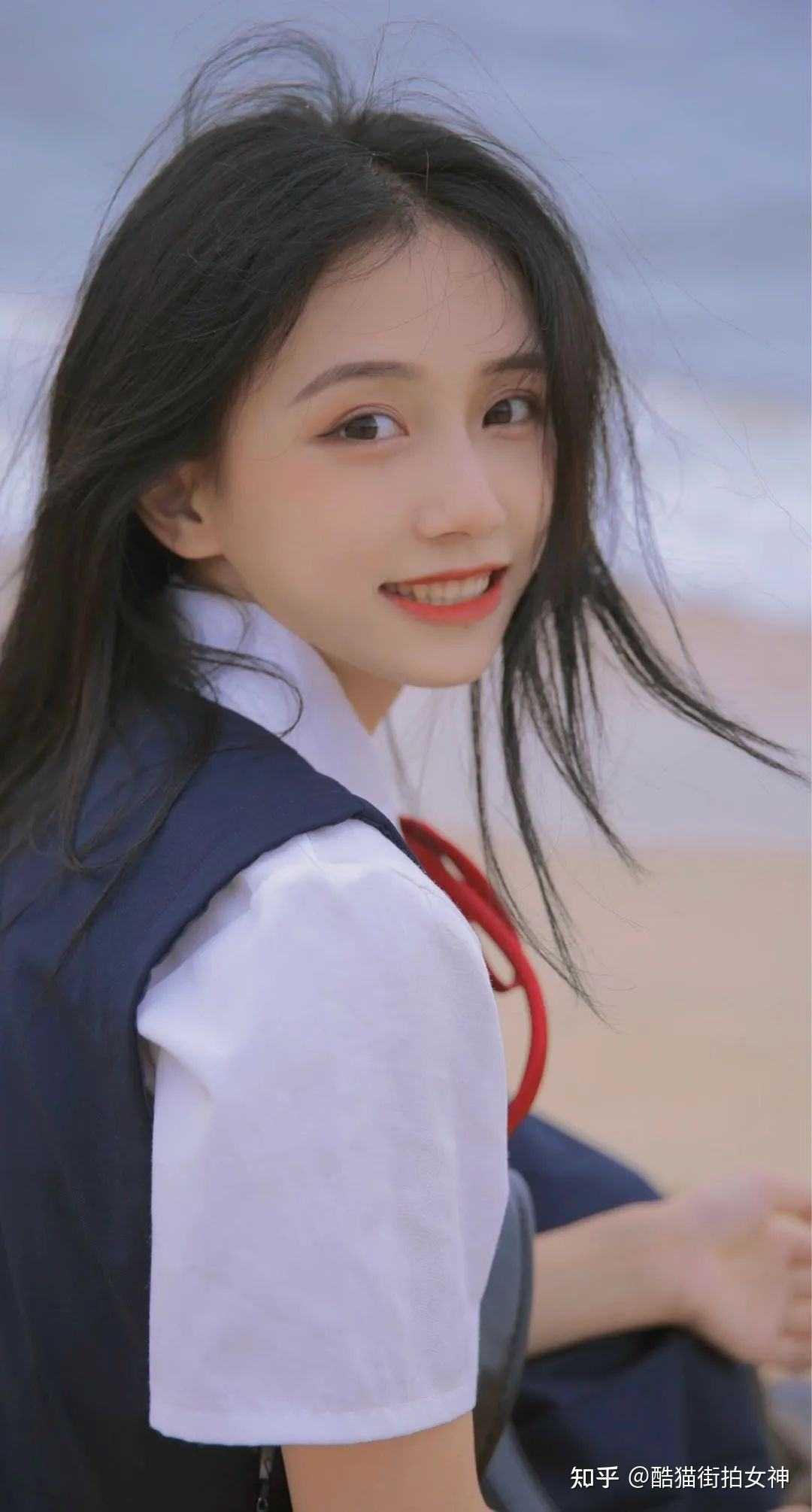 重生后，我背靠富二代闺蜜当卷王爽文