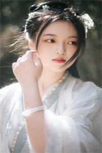 追爱主人公叫