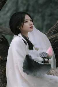 村里的傻子成了命案嫌疑人完整