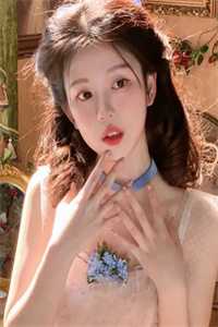 亲妈资助了四年的贫困生，竟是我的死对头？结局+后续