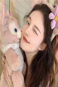 她死后，渣男抱着骨灰盒哭成狗