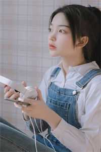 青叶化烬尘如霜