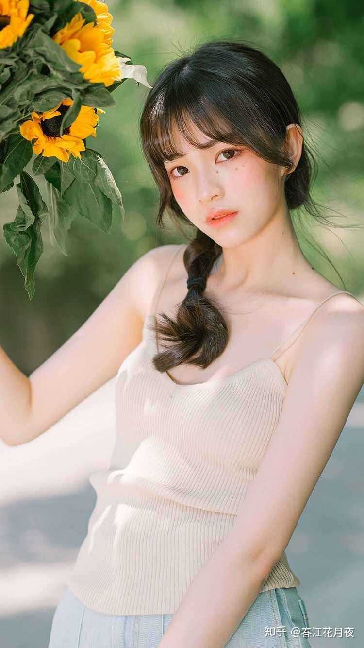 结婚五周年，丈夫和青梅庆祝的