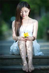 被未婚妻绿了后，我娶了她死对头