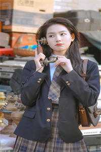 重生后，我用彩礼买山逃离了吸血家人