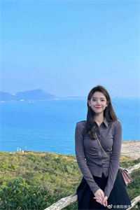 为给青梅出气，未婚夫让我嫁给他爸