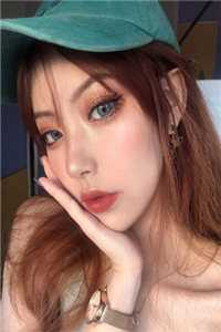 愚人节，女友和白月光玩结婚游戏