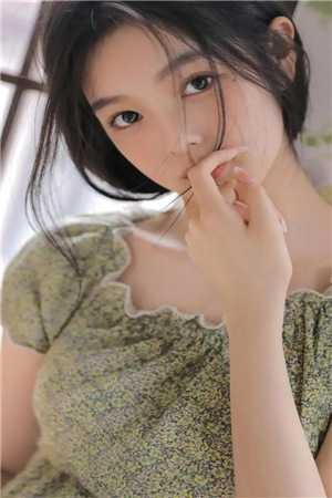 被扔进棺材冲喜后，豪门真千金不装了