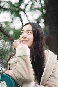 丈夫装穷害死女儿，却为白月光一掷千金