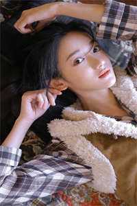 女儿被打断双腿后