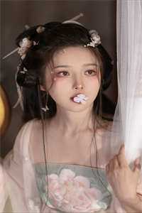 跟我妈交谈后，连续五个男友都自杀了