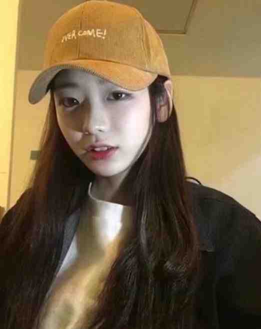 灾荒年，我靠签到囤满仓，带全家躺平