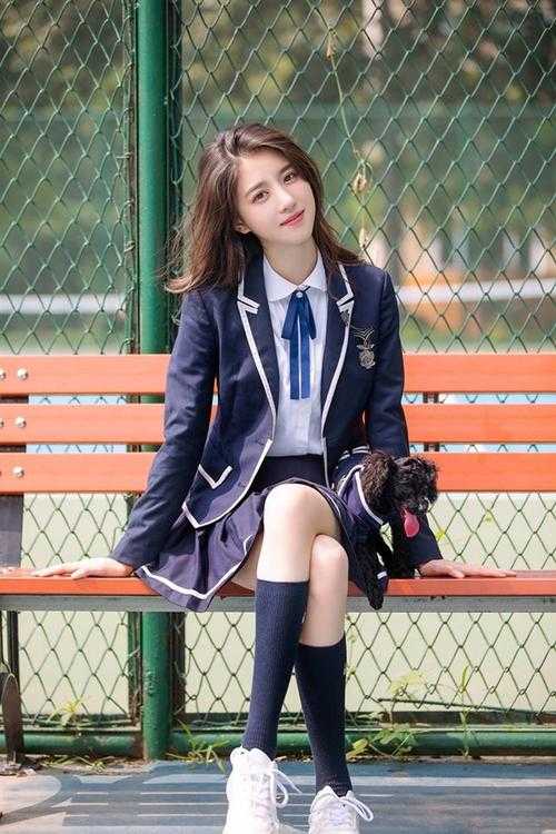 弹幕说渣男小叔喜欢我
