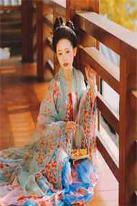 结婚当天，未婚夫抛弃我去找小青梅
