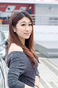 用跳楼机换结婚资格后，女友哭着求我回头