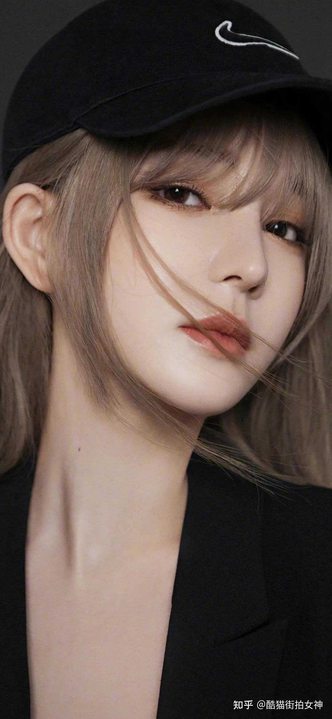 当假千金赖上我的未婚夫后，我笑了