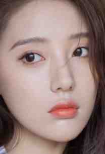 为逗新欢开心，老公让我和女儿当狗表演杂技