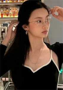 看见弹幕后，侯门主母乱杀不内耗