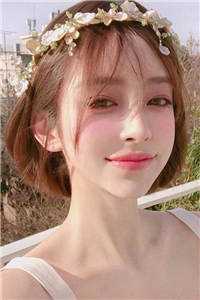 被亲妈抛弃后，真千金疯狂掉马