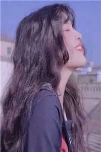 未婚夫在海外失踪后，我点了十个男模