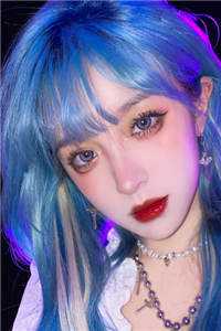妻子和保镖看烟花，我远赴南极