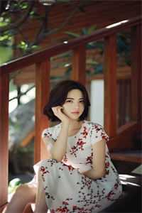 我嫁给植物人将军后，他却疯了