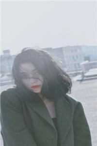 女友偏袒渴肤症竹马，我放手另娶