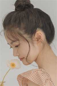待她来时花正开
