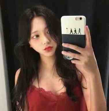 明月高悬，恋他成痴