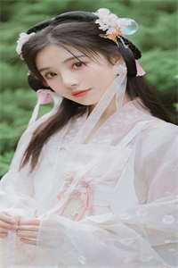 穿成年代文的炮灰亲妈，囤货养娃两手抓