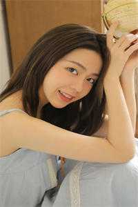 高武：闪婚校花，躺平就变强
