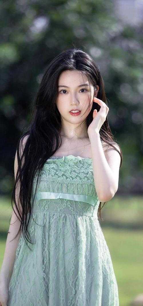 哥哥和仇人的女儿在一起后我疯了