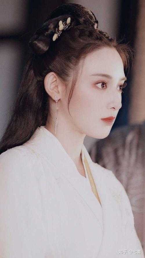 残风拂尽燕归去
