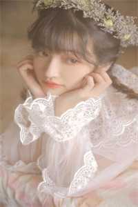 用吐金术把未婚夫养成白眼狼首富，重生后我杀疯了