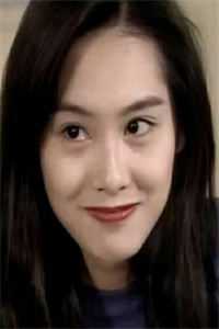 报告瞿总，夫人跟男大跑啦