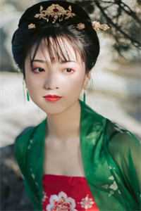 婚姻三年，冷艳妻子甘愿为白月光流产